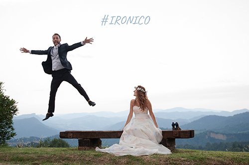 FOTO DI UNO SPOSO CHE SEMBRA VOLARE